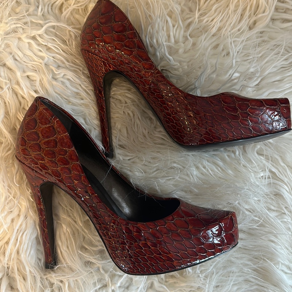 Jessica Simpson red croc pumps parmigi high heels